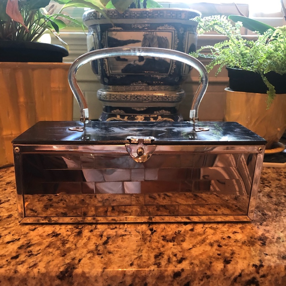 👑 Vintage Mid Century Lucite Purse